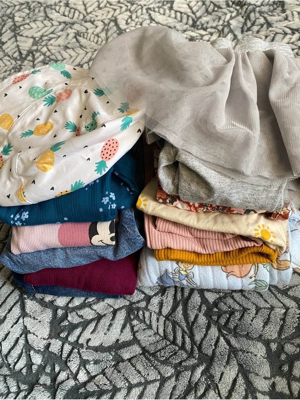 Bundle of Girl clothes 12-18 months